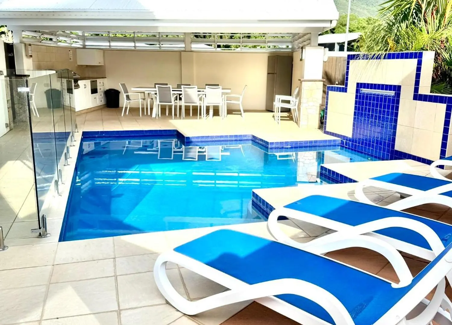 Holiday home Luxury House On Clifton Beach With Heated Saltwater Swimming Pool