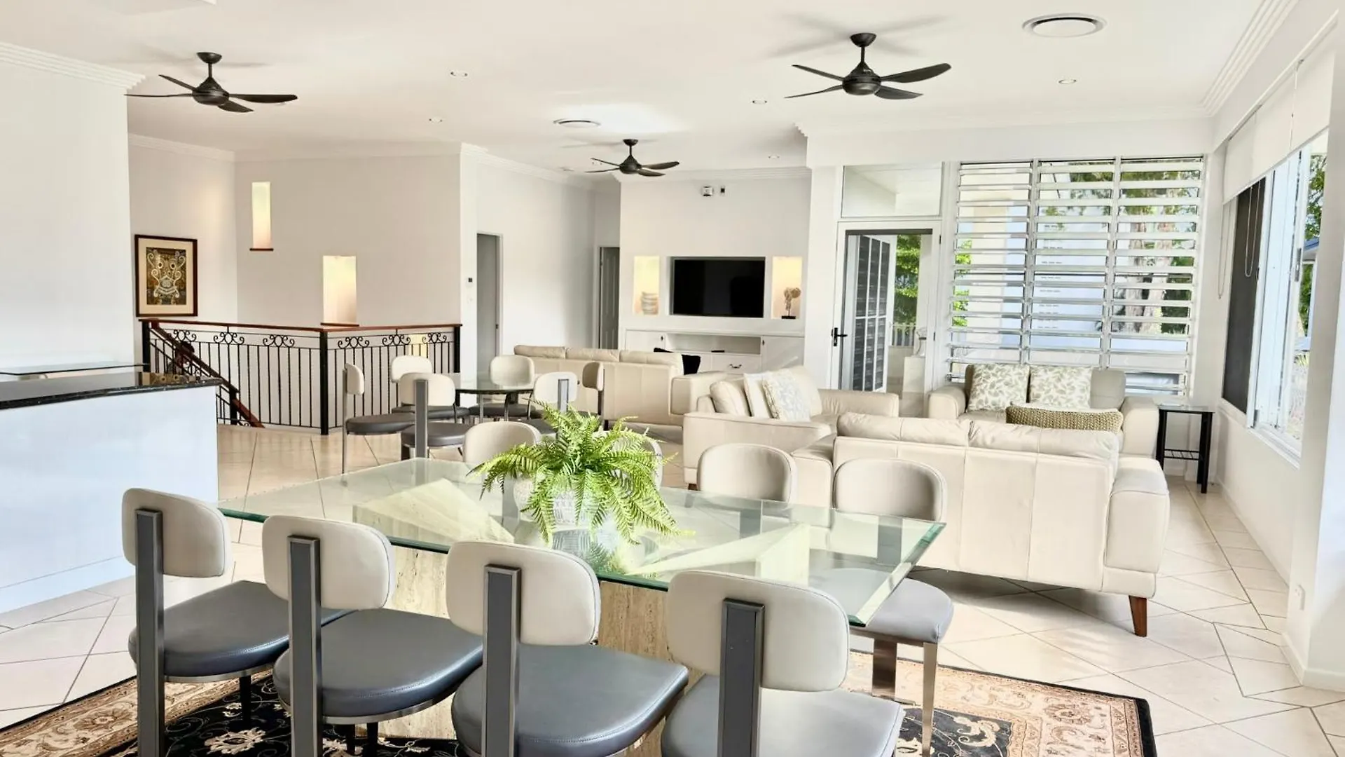 Luxury House On Clifton Beach With Heated Saltwater Swimming Pool