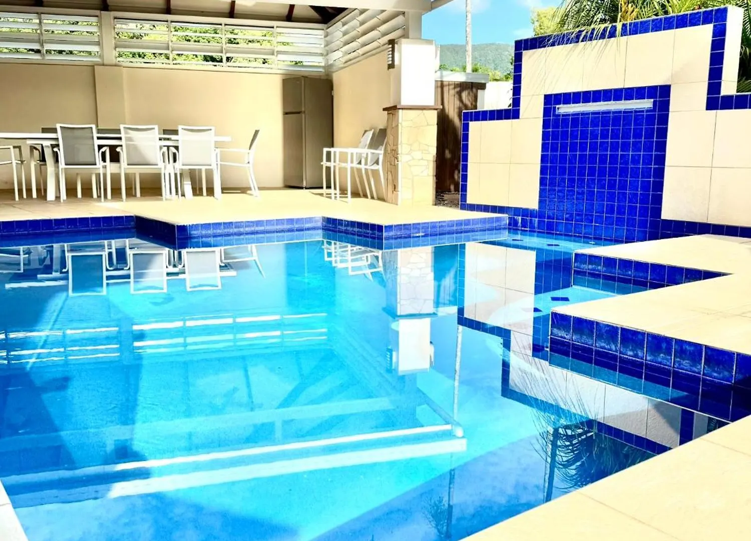 Luxury House On Clifton Beach With Heated Saltwater Swimming Pool